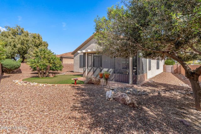9461 N Twinkling Shadows Way, Tucson, AZ 85743