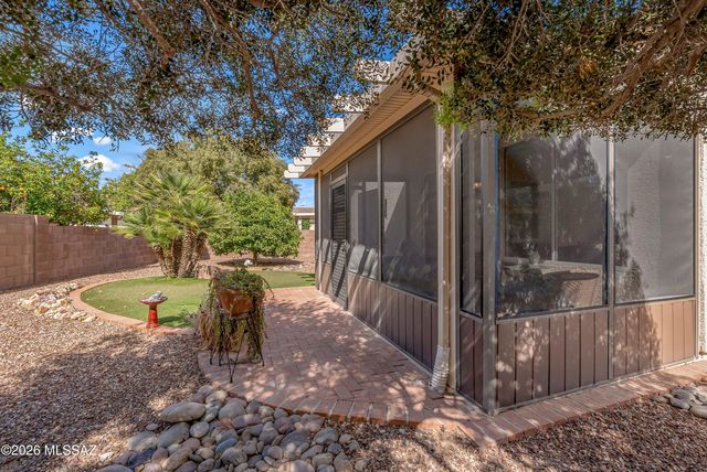 9461 N Twinkling Shadows Way, Tucson, AZ 85743