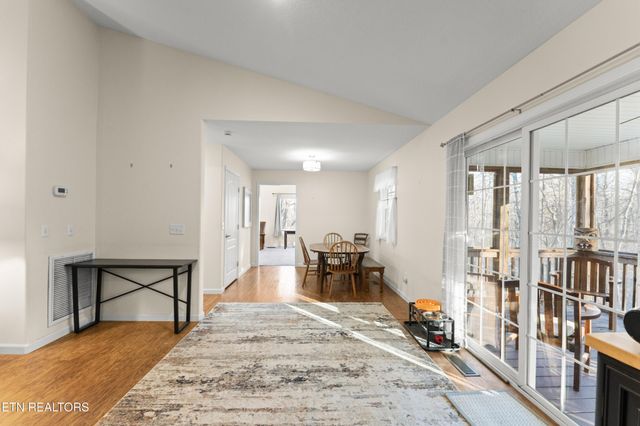 102 Torrey Pines Lane, Crossville, TN 38558