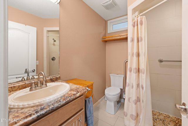 102 Torrey Pines Lane, Crossville, TN 38558