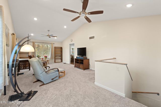 102 Torrey Pines Lane, Crossville, TN 38558