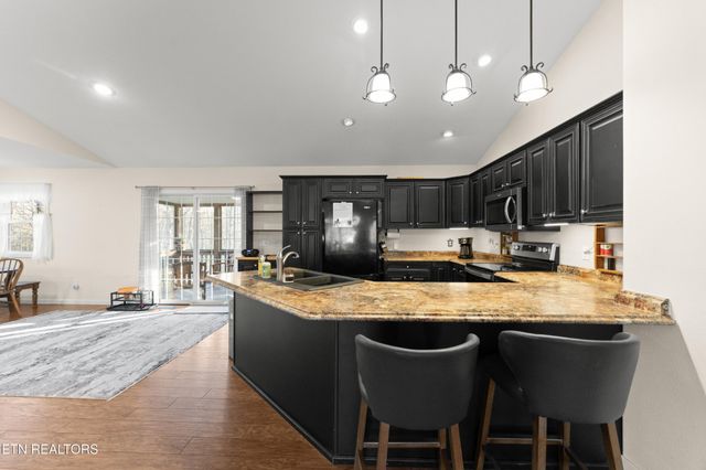 102 Torrey Pines Lane, Crossville, TN 38558