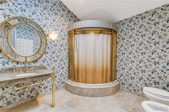 11838 Sunlind Drive, Sunset Hills, MO 63127