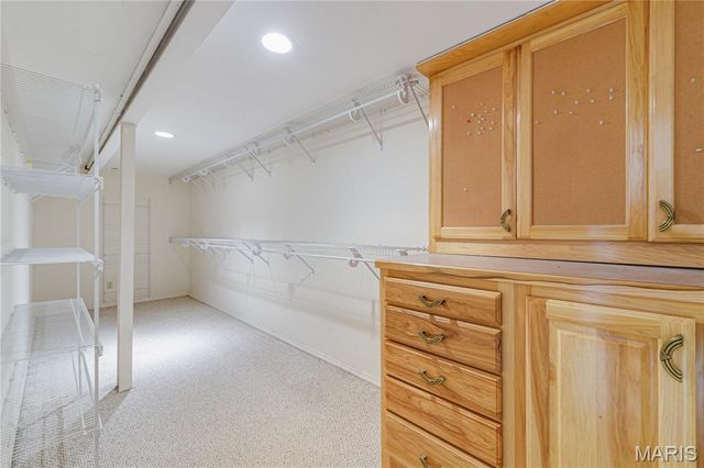 11838 Sunlind Drive, Sunset Hills, MO 63127