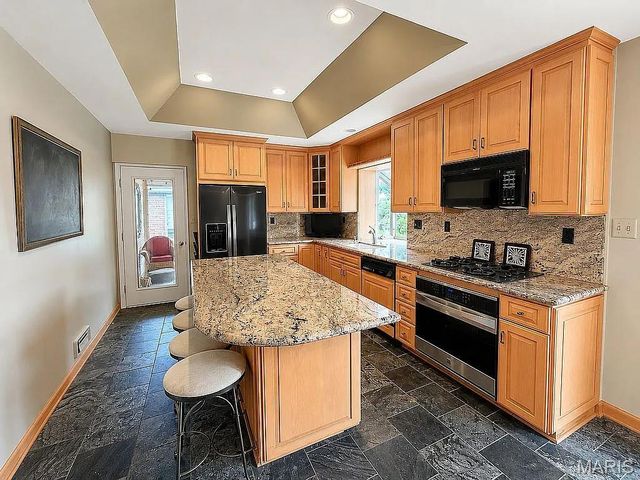 11838 Sunlind Drive, Sunset Hills, MO 63127