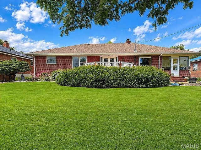 11838 Sunlind Drive, Sunset Hills, MO 63127