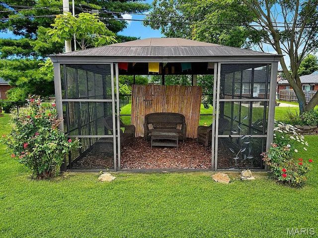 11838 Sunlind Drive, Sunset Hills, MO 63127