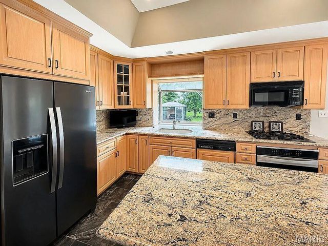 11838 Sunlind Drive, Sunset Hills, MO 63127