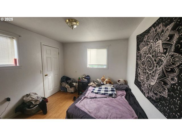 260 PLEASANT Ave, Roseburg, OR 97470