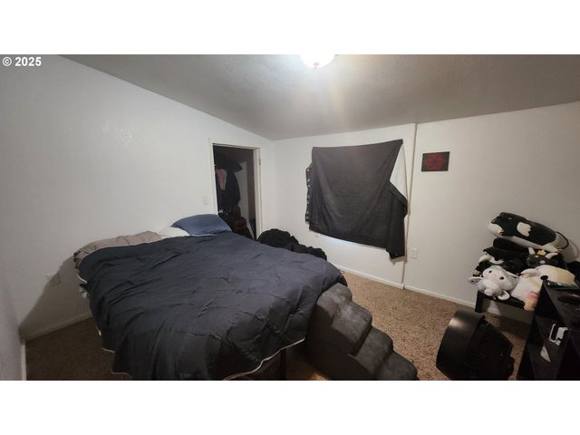 260 PLEASANT Ave, Roseburg, OR 97470