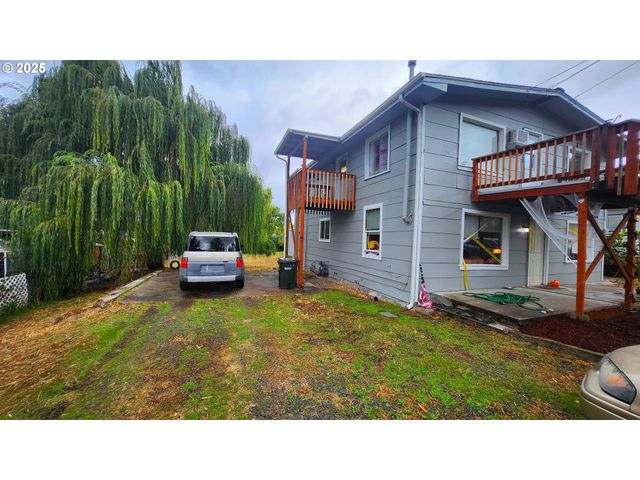 260 PLEASANT Ave, Roseburg, OR 97470