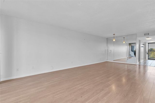 9495 BLIND PASS ROAD 304, St Pete Beach, FL 33706