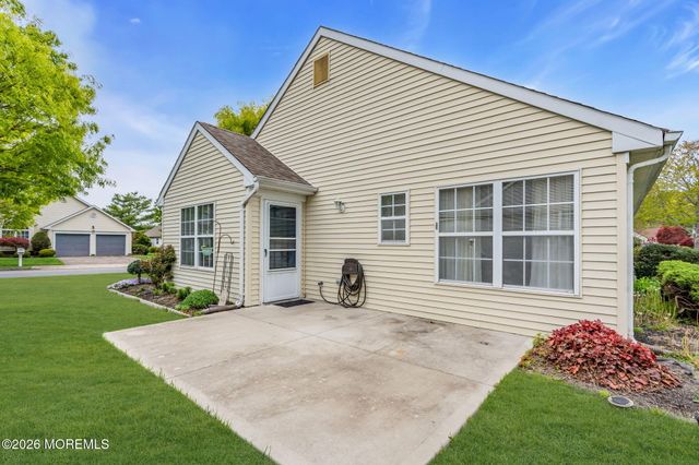 2760 Rockport Lane, Toms River, NJ 08755