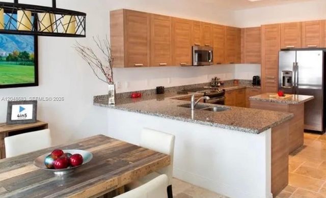 5184 NW 84th Avenue, Doral, FL 33166