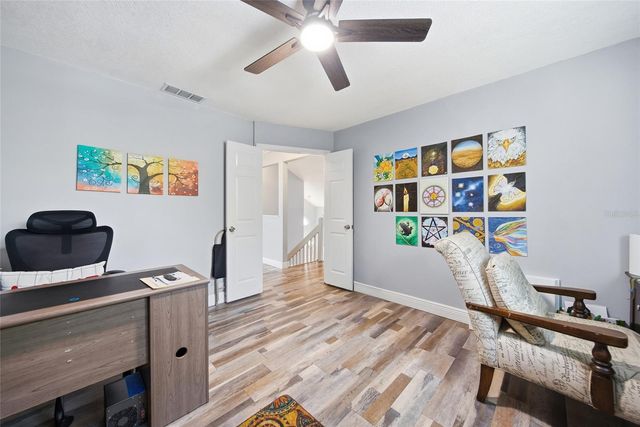 1621 SPINNING WHEEL DRIVE, Lutz, FL 33559