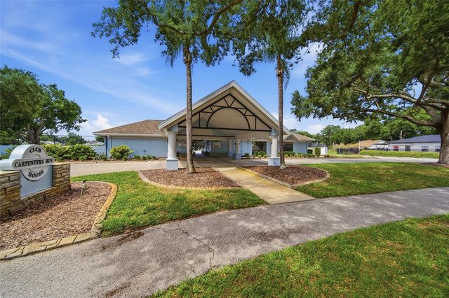 1621 SPINNING WHEEL DRIVE, Lutz, FL 33559
