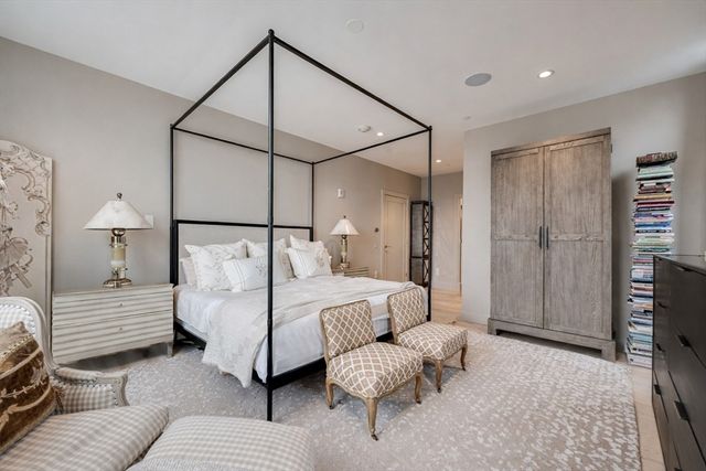 32 Traveler Street 701, Boston, MA 02118