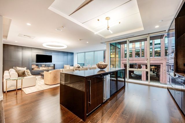 32 Traveler Street 701, Boston, MA 02118