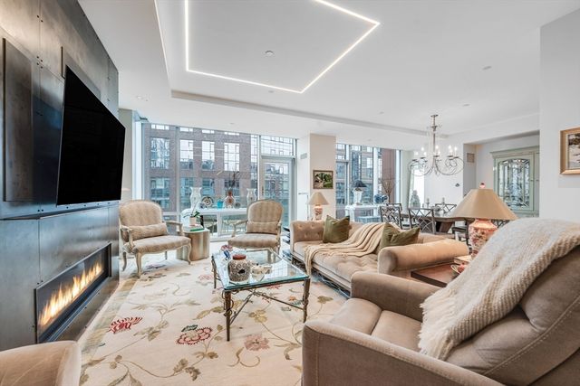 32 Traveler Street 701, Boston, MA 02118