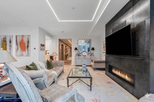 32 Traveler Street 701, Boston, MA 02118