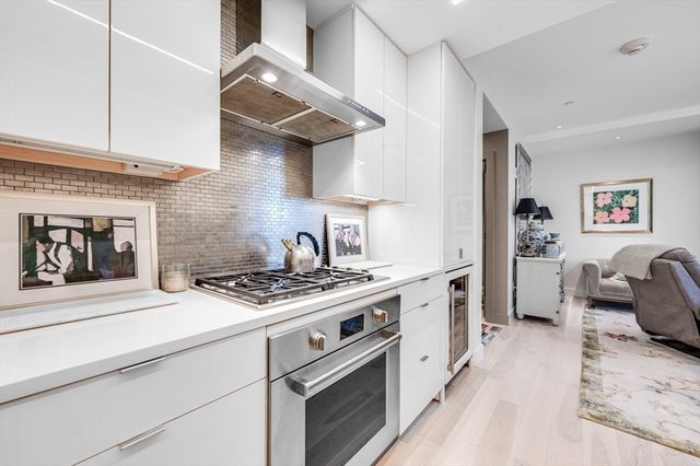 32 Traveler Street 701, Boston, MA 02118