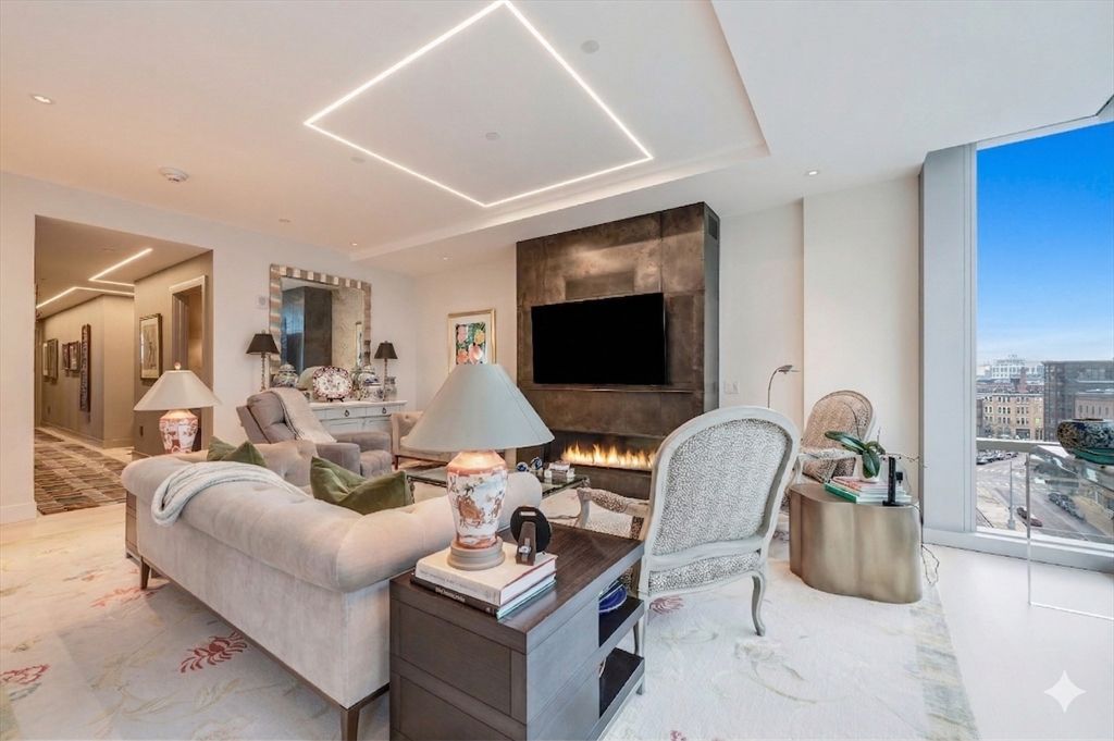 32 Traveler Street 701, Boston, MA 02118