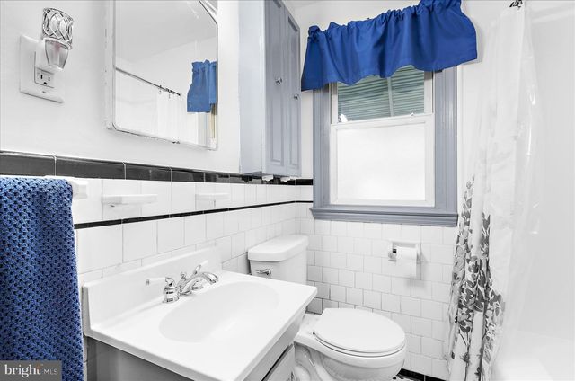 1238 OAKLAND TERRACE RD, Halethorpe, MD 21227
