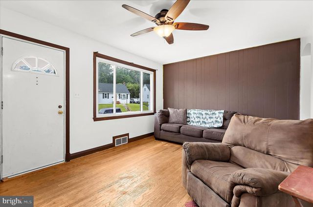 1238 OAKLAND TERRACE RD, Halethorpe, MD 21227