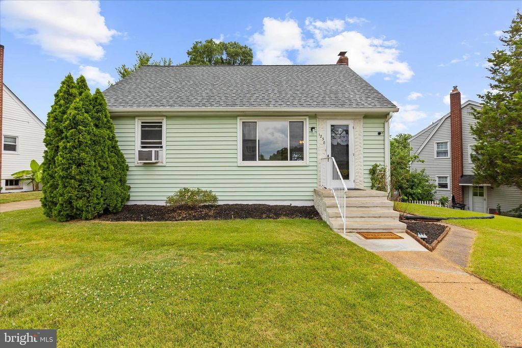 1238 OAKLAND TERRACE RD, Halethorpe, MD 21227