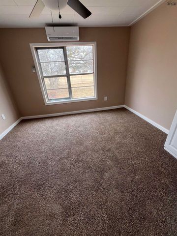 905 E RUBY AVENUE, Iowa Park, TX 76367