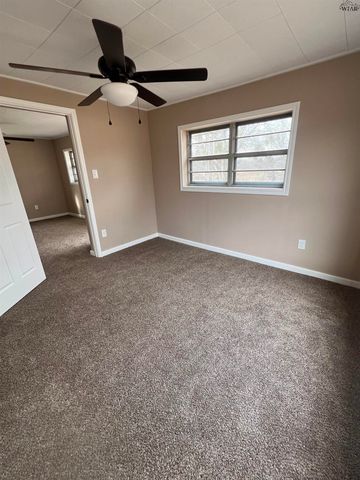 905 E RUBY AVENUE, Iowa Park, TX 76367