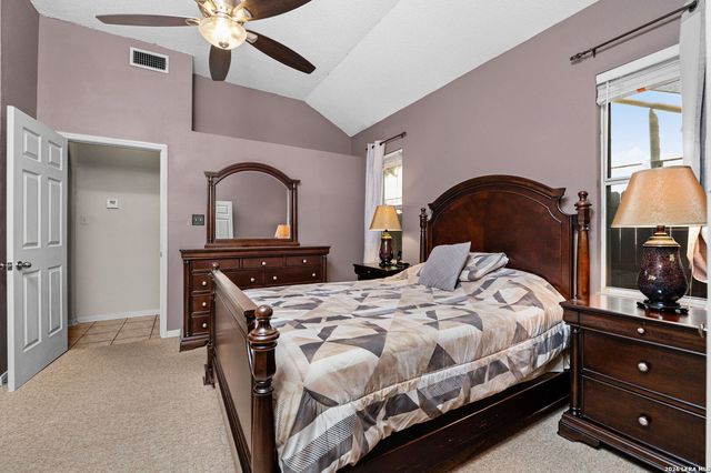 6246 John Chapman, San Antonio, TX 78240