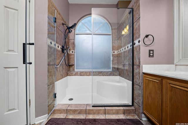 6246 John Chapman, San Antonio, TX 78240