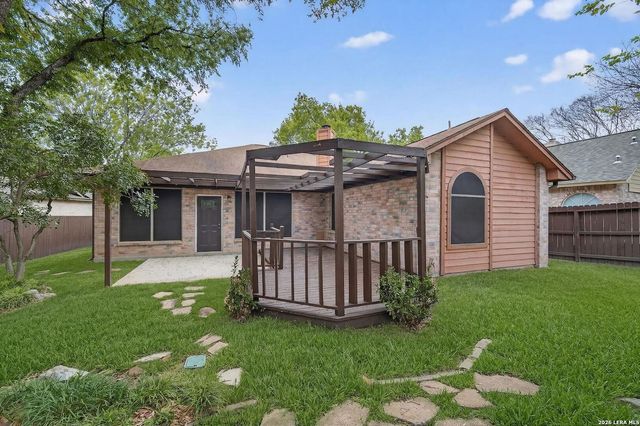 6246 John Chapman, San Antonio, TX 78240