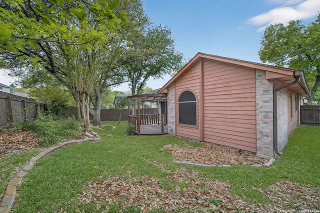 6246 John Chapman, San Antonio, TX 78240