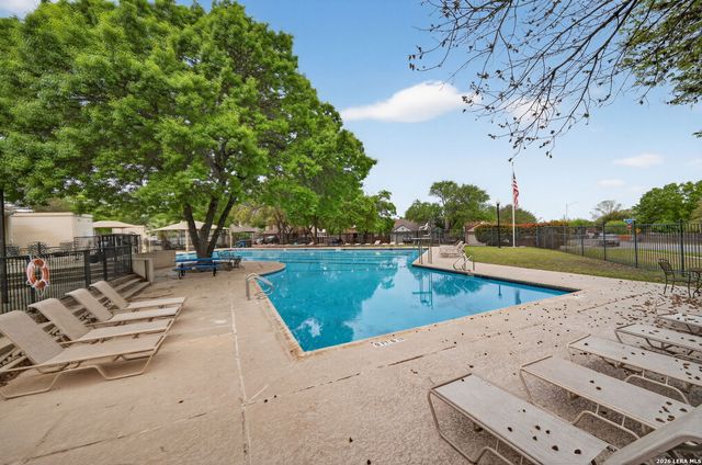6246 John Chapman, San Antonio, TX 78240