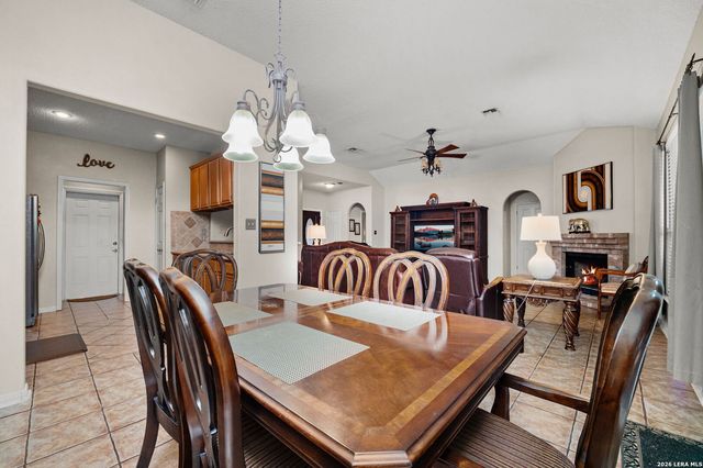 6246 John Chapman, San Antonio, TX 78240