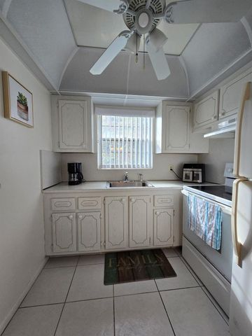 148 Tilford G 148, Deerfield Beach, FL 33442