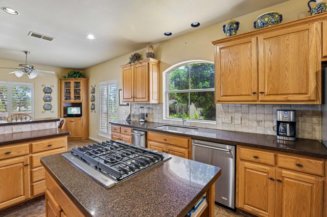 11705 Jess DR, Austin, TX 78737