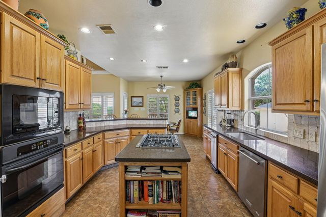 11705 Jess DR, Austin, TX 78737