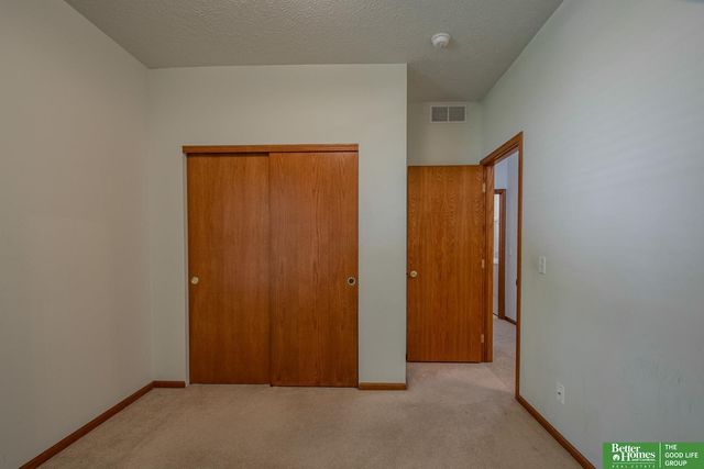 19810 Sycamore Drive, Gretna, NE 68028