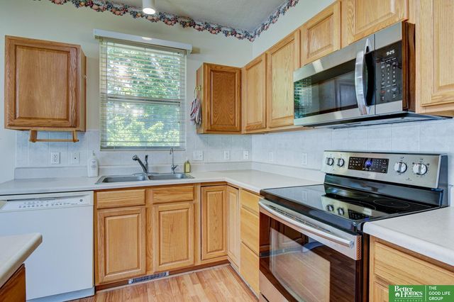 19810 Sycamore Drive, Gretna, NE 68028