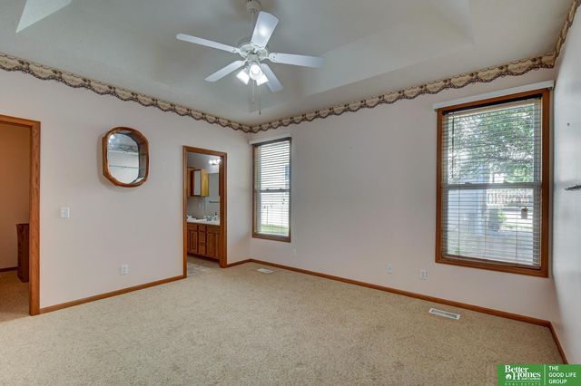 19810 Sycamore Drive, Gretna, NE 68028