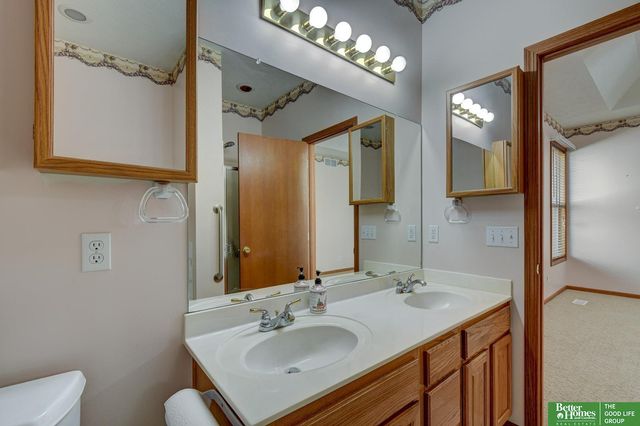 19810 Sycamore Drive, Gretna, NE 68028