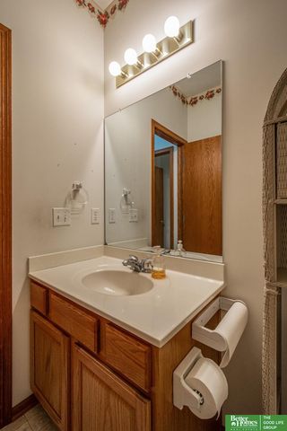 19810 Sycamore Drive, Gretna, NE 68028