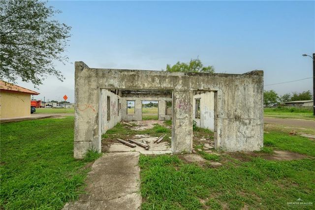 103 W 5th Avenue, Elsa, TX 78543