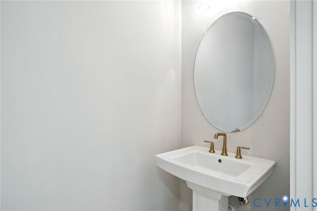 3900 New Kent Hwy, Quinton, VA 23141