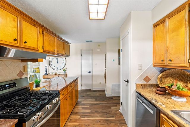 2825 Debra Lane, Corpus Christi, TX 78418