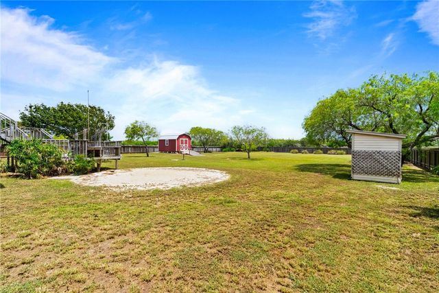 2825 Debra Lane, Corpus Christi, TX 78418