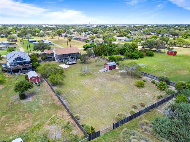 2825 Debra Lane, Corpus Christi, TX 78418
